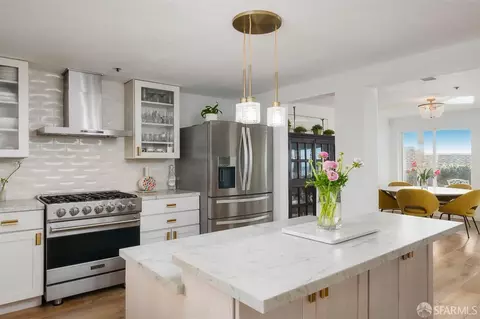 Kitchen - 216 Palmetto Ave, Pacifica, CA 94044 photo 4 of 5