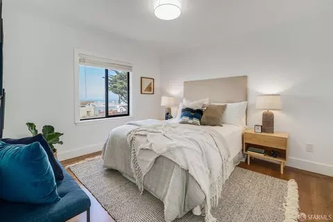 Bedroom - 1867 39th Ave, San Francisco, CA 94122 photo 1 of 7