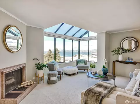 150 Lombard St #905, San Francisco, CA 94111