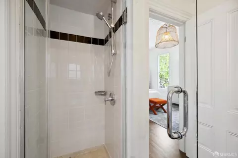 Bath - 2817 Pine St, San Francisco, CA 94115 photo 7 of 8