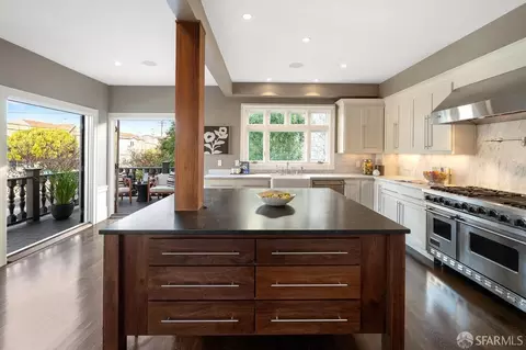 Kitchen - 700 23rd Ave, San Francisco, CA 94121 photo 3 of 4