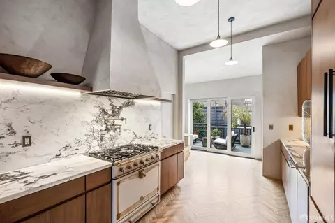 579 Fell St, San Francisco, CA 94102