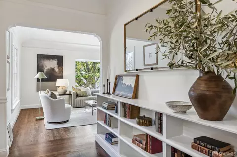 Entry Way - 220 Magellan Ave, San Francisco, CA 94116 photo 3 of 8