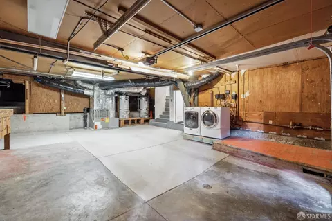 Exterior - 220 Magellan Ave, San Francisco, CA 94116 photo 10 of 15