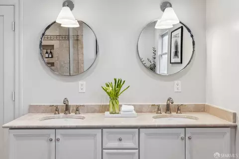 Bath - 220 Magellan Ave, San Francisco, CA 94116 photo 3 of 9
