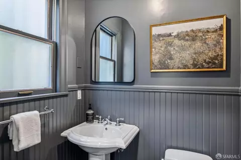 Bath - 220 Magellan Ave, San Francisco, CA 94116 photo 1 of 9