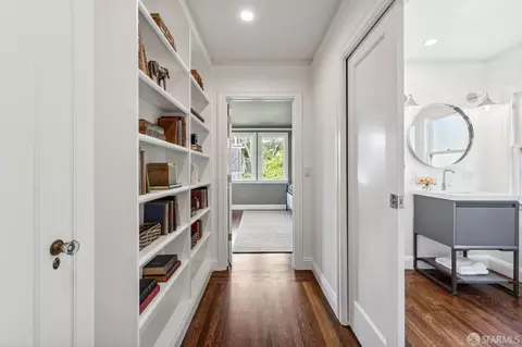 Entry Way - 220 Magellan Ave, San Francisco, CA 94116 photo 7 of 8