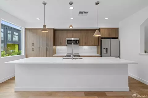 1353 Pullman Way, Oakland, CA 94607 photo 1
