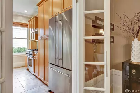 Kitchen - 2155 Buchanan St #2, San Francisco, CA 94115 photo 4 of 4