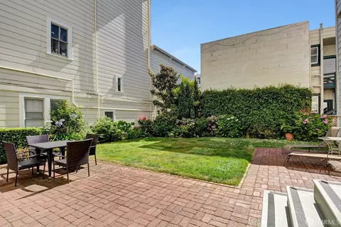 Exterior - 2155 Buchanan St #2, San Francisco, CA 94115 photo 3 of 11