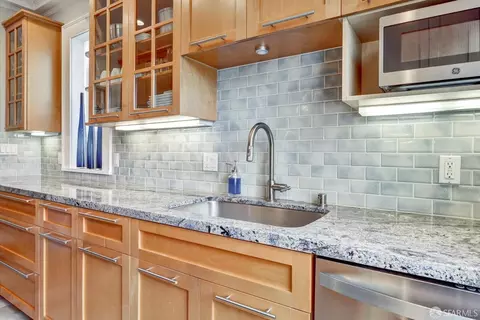 Kitchen - 2155 Buchanan St #2, San Francisco, CA 94115 photo 3 of 4