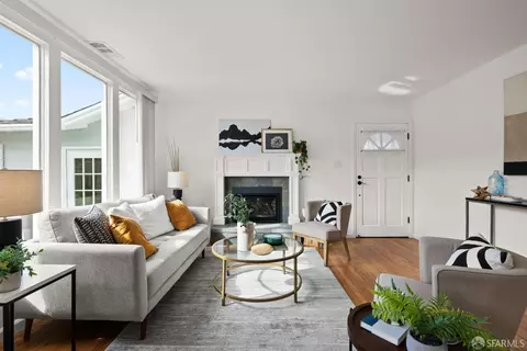 Living - 1303 Hermosa Ave, Pacifica, CA 94044 photo 2 of 4