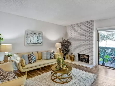 8637 Mountain Blvd #49, Oakland, CA 94605