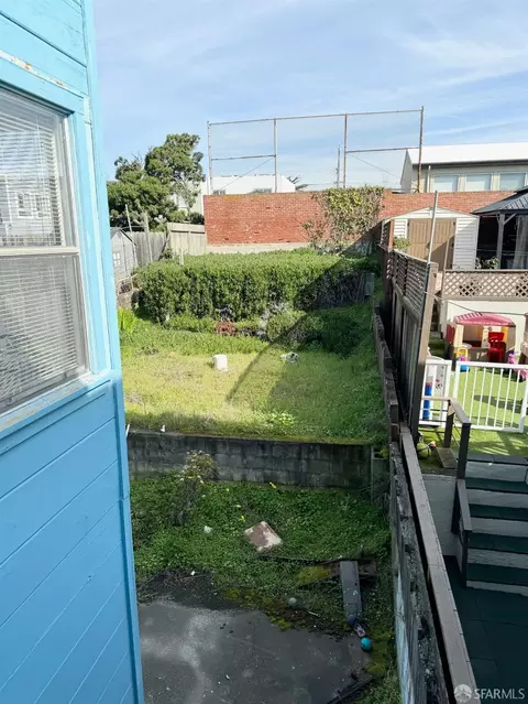 Exterior - 1718 45th Ave, San Francisco, CA 94122 photo 5 of 9