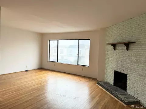 Living - 1718 45th Ave, San Francisco, CA 94122 photo 3 of 4