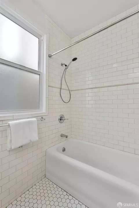 Bath - 754 27th Ave, San Francisco, CA 94121 photo 3 of 5