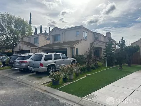 Exterior - 1008 Burnham Dr, Pittsburg, CA 94565 photo 3 of 7
