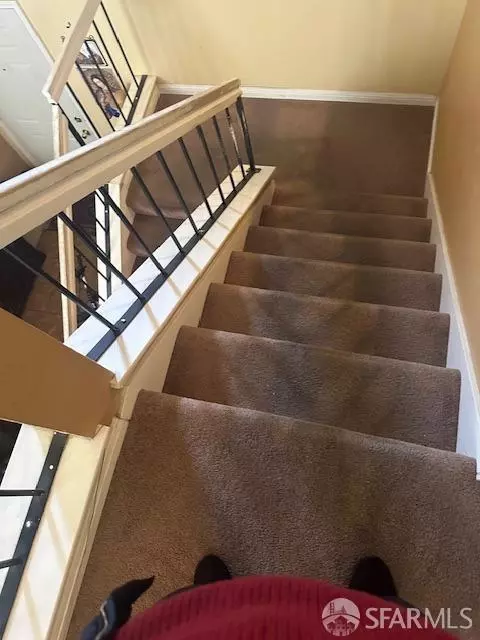 Entry Way - 1008 Burnham Dr, Pittsburg, CA 94565 photo 1 of 3