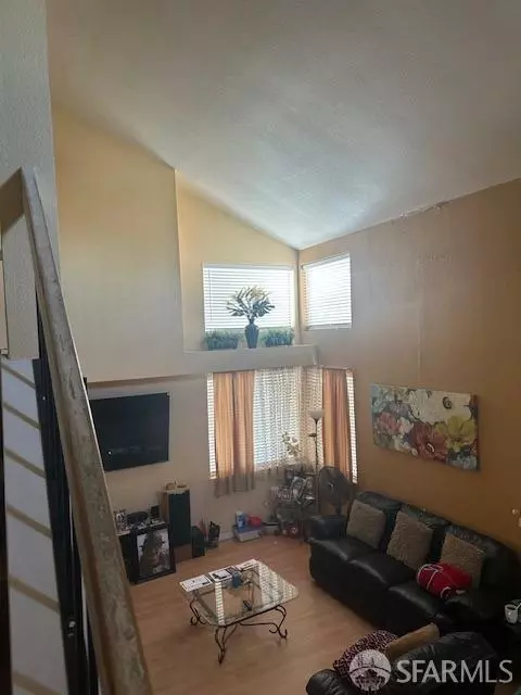 Living - 1008 Burnham Dr, Pittsburg, CA 94565 photo 1 of 5