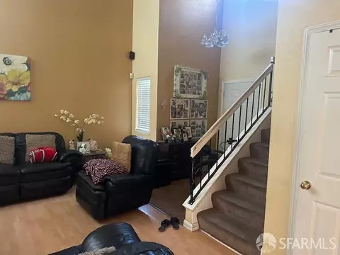 Living - 1008 Burnham Dr, Pittsburg, CA 94565 photo 5 of 5