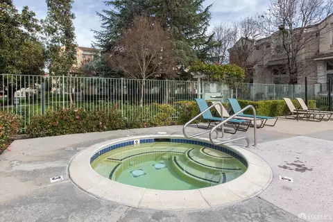 Exterior - 157 Jasmine Ct, Mountain View, CA 94043 photo 9 of 11