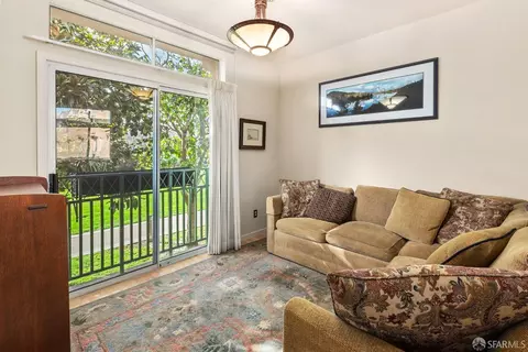 Living - 157 Jasmine Ct, Mountain View, CA 94043 photo 4 of 4