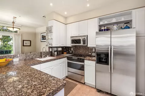 Kitchen - 157 Jasmine Ct, Mountain View, CA 94043 photo 2 of 2