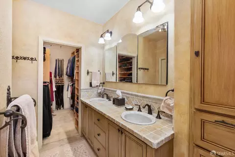 Bath - 157 Jasmine Ct, Mountain View, CA 94043 photo 3 of 4