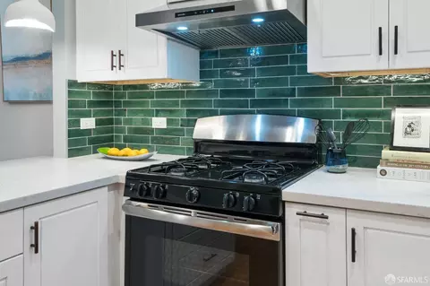 Kitchen - 1278 3rd Ave #2, San Francisco, CA 94122 photo 4 of 7