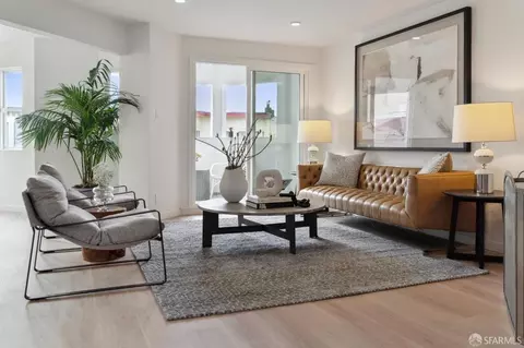 Living - 148 Blake St #2, San Francisco, CA 94118 photo 4 of 8