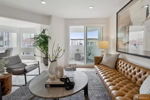 Living - 148 Blake St #2, San Francisco, CA 94118 photo 6 of 8