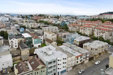 View/Area - 148 Blake St #2, San Francisco, CA 94118 photo 3 of 7