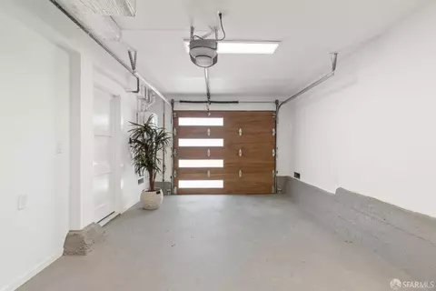 Entry Way - 452 Dellbrook Ave, San Francisco, CA 94131 photo 2 of 2