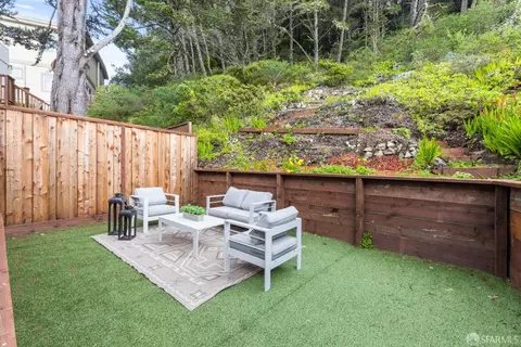 Exterior - 452 Dellbrook Ave, San Francisco, CA 94131 photo 9 of 14