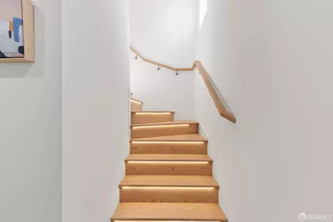 Entry Way - 452 Dellbrook Ave, San Francisco, CA 94131 photo 1 of 2