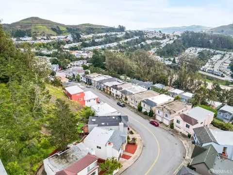 View/Area - 452 Dellbrook Ave, San Francisco, CA 94131 photo 2 of 3