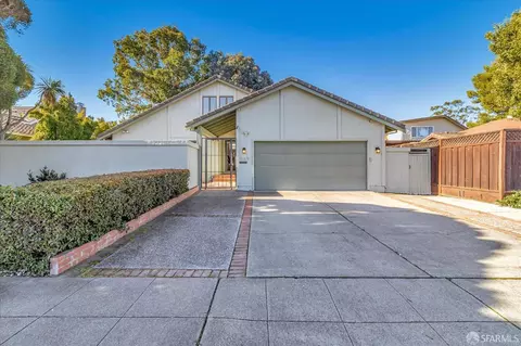 569 Skiff Cir, Redwood City, CA 94065