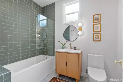 Bath - 378 Crescent Ave, San Francisco, CA 94110 photo 1 of 2