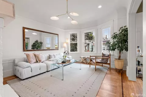 Dining - 378 Crescent Ave, San Francisco, CA 94110 photo 4 of 4