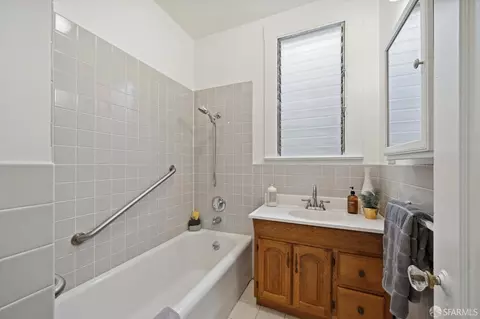 Bath - 627 24th Ave, San Francisco, CA 94121 photo 1 of 4