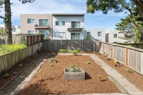 Exterior - 627 24th Ave, San Francisco, CA 94121 photo 6 of 7