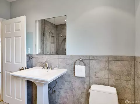 Bath - 823 43rd Ave, San Francisco, CA 94121 photo 5 of 7