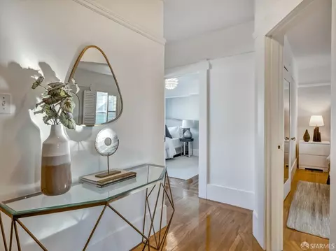 Entry Way - 823 43rd Ave, San Francisco, CA 94121 photo 3 of 4