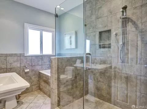 Bath - 823 43rd Ave, San Francisco, CA 94121 photo 3 of 7