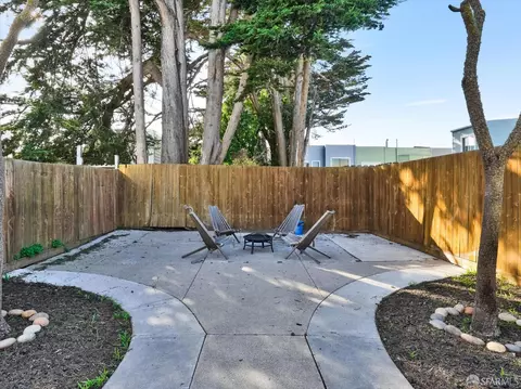 Exterior - 823 43rd Ave, San Francisco, CA 94121 photo 8 of 13