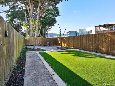 Exterior - 823 43rd Ave, San Francisco, CA 94121 photo 6 of 13