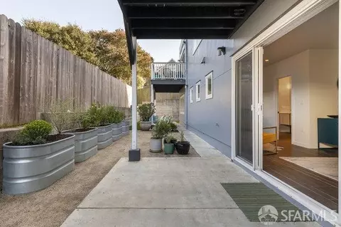 Exterior - 469 Clipper St, San Francisco, CA 94114 photo 15 of 21