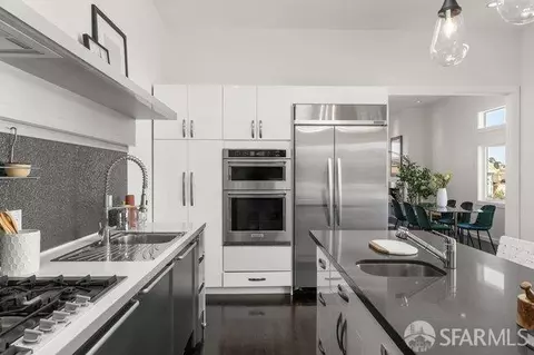 Kitchen - 469 Clipper St, San Francisco, CA 94114 photo 4 of 8