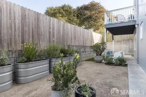 Exterior - 469 Clipper St, San Francisco, CA 94114 photo 14 of 21