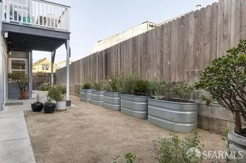 Exterior - 469 Clipper St, San Francisco, CA 94114 photo 13 of 21